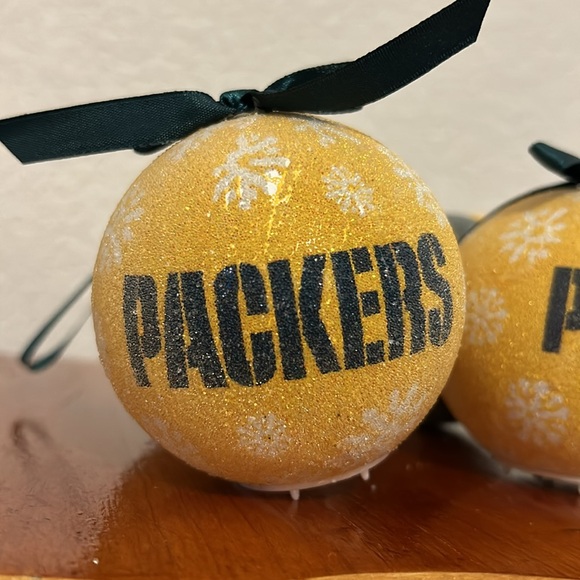 Green Bay Packers Christmas Ornaments Printed Graphics LED Light Up Set Of 6 - Picture 5 of 6
